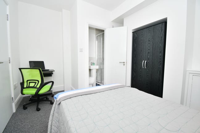 Modern Furnished HMO – All Bills Included!! Main Photo