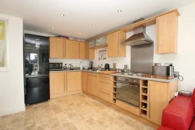 Flatmate Wanted! August 15th  Move In! Main Photo
