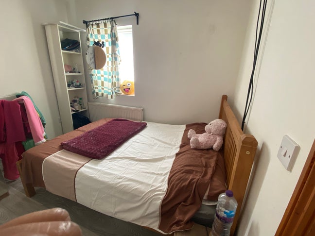 Double bedroom available for a single occupancy  Main Photo