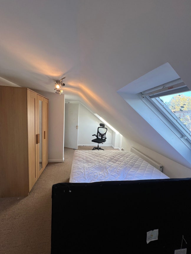 Room Main Photo