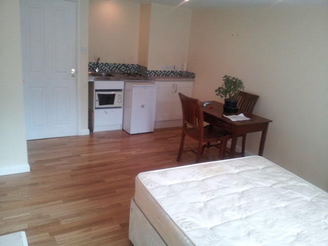 Studio Apartment - Radley Road, Abingdon Main Photo