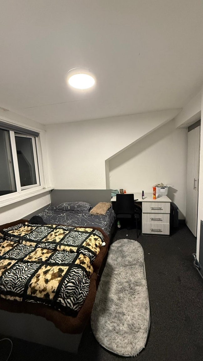 Room Main Photo