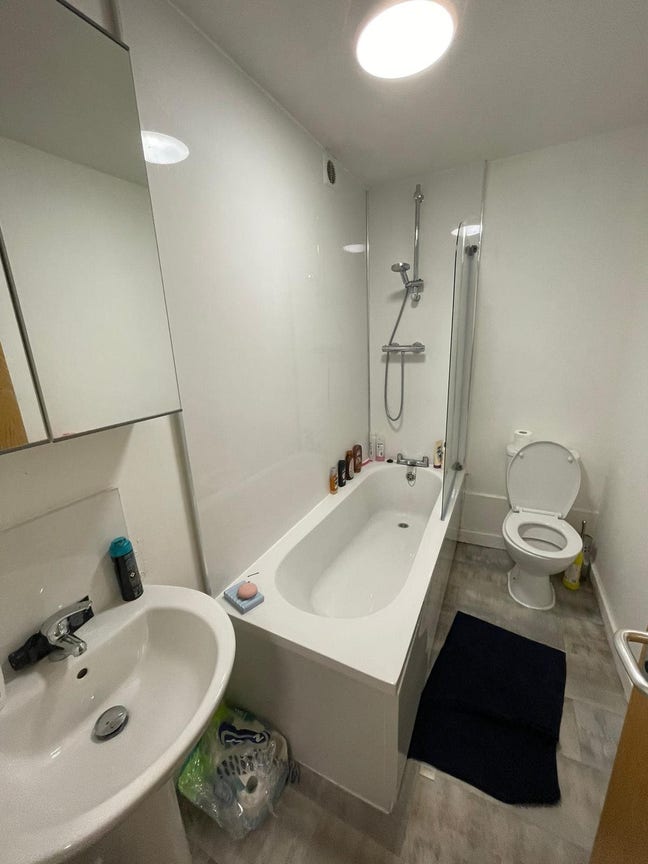 3 Rooms Available in 4 Bed Student Shared Property Main Photo