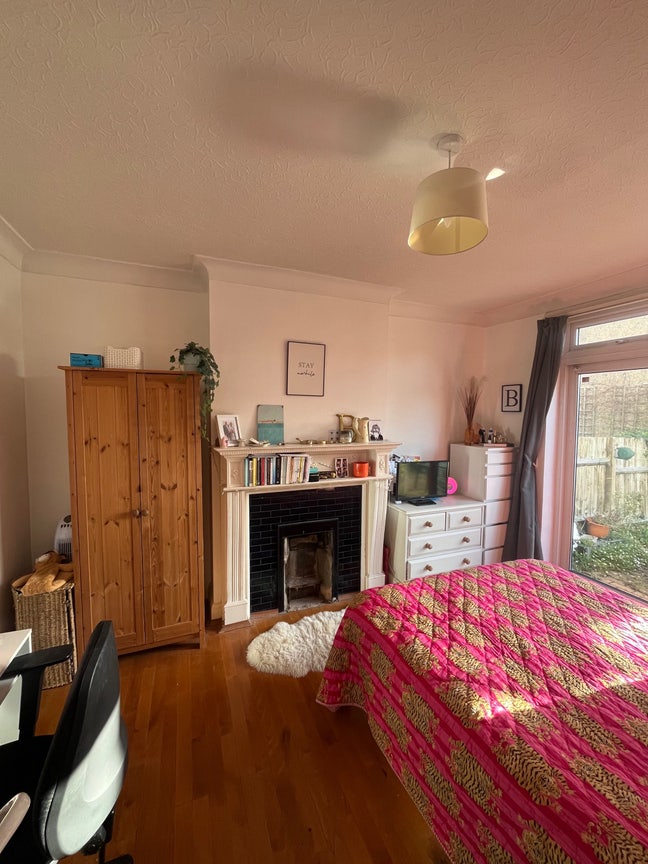 Big Double Room near Wimbledon Village Main Photo