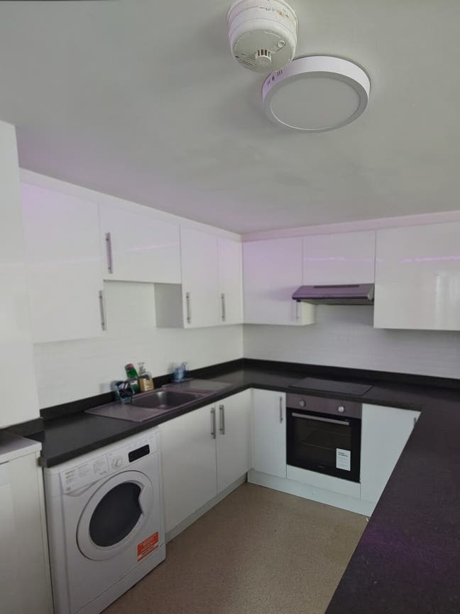 6-Bed Student House, Rhymney Terrace, Cathays Main Photo