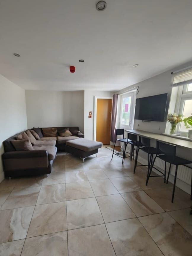 8-Bed Student House, Merthyr Street, Cathays Main Photo