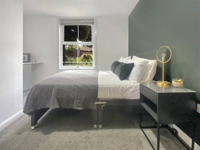 New! Luxury Double Room3 | Great Location. Main Photo