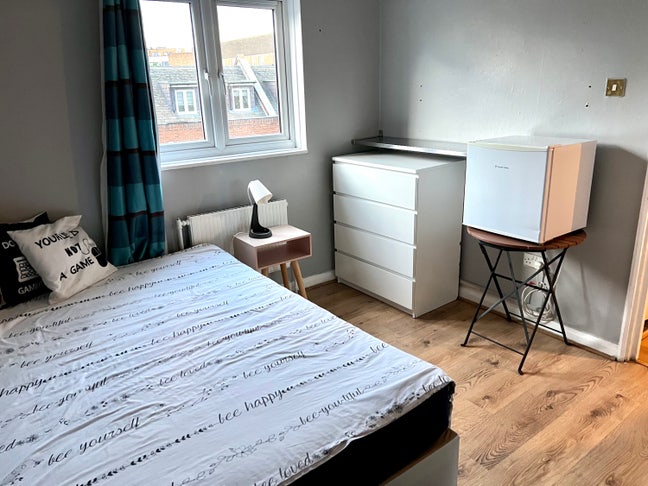 Nice Double Bedroom- Bermondsey/ London Bridge Main Photo