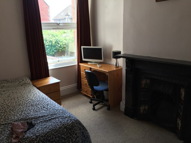 Room in Redland Main Photo