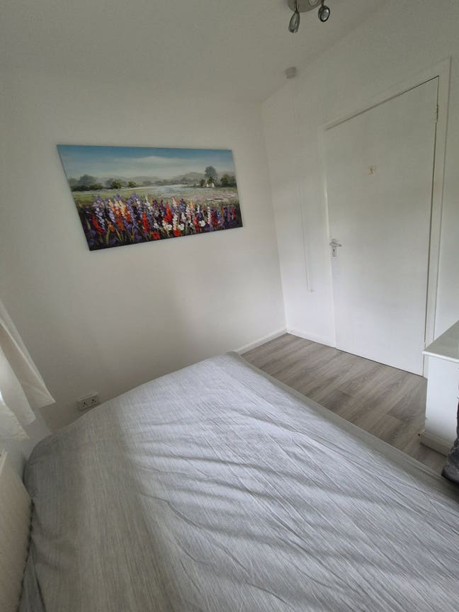 £640 Small double room  Main Photo
