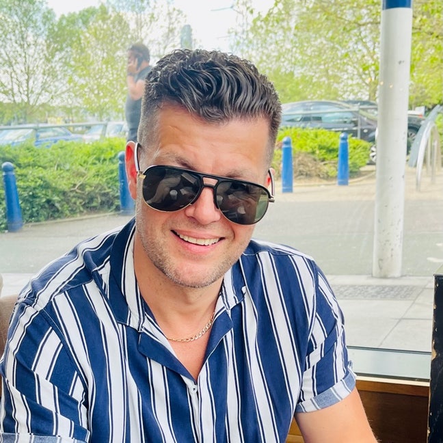 Professional Male seeks a double room Main Photo