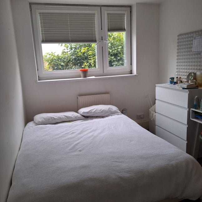 Battersea double room - cosy & close to the Thames Main Photo