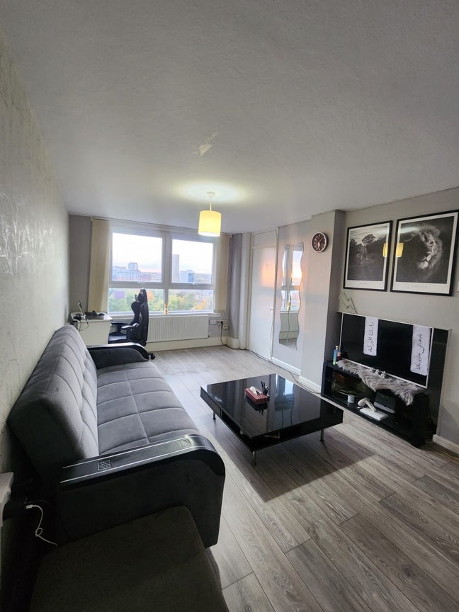 1 bedroom flat in prime location  Main Photo