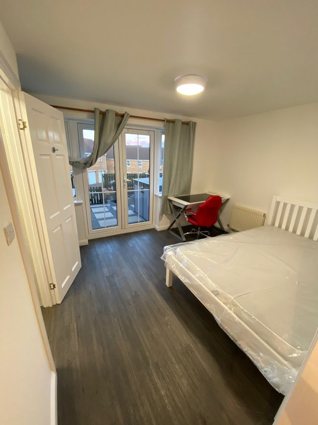 Double ensuite room in Stoke park 5 mn walk to UWE Main Photo