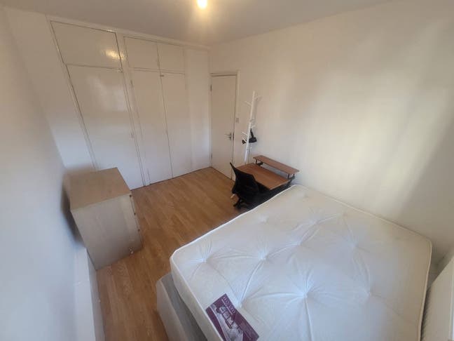 Beautifully Presented Double Room 🌸 Bethnal Green Main Photo