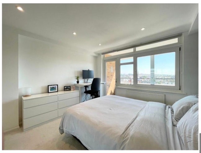 Urgent 3rd flatmate required Main Photo