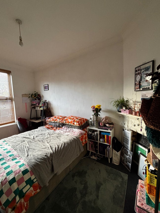 Large Double Room in Kensal Green Main Photo
