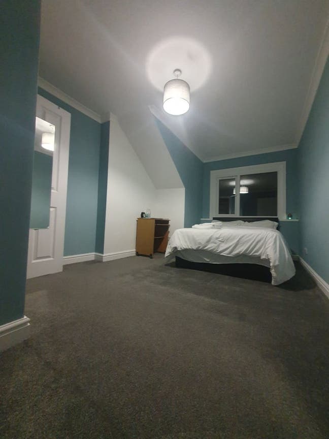 Room to let  Main Photo