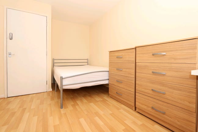 Shoreditch and Liverpool St. at Your Doorstep! Main Photo