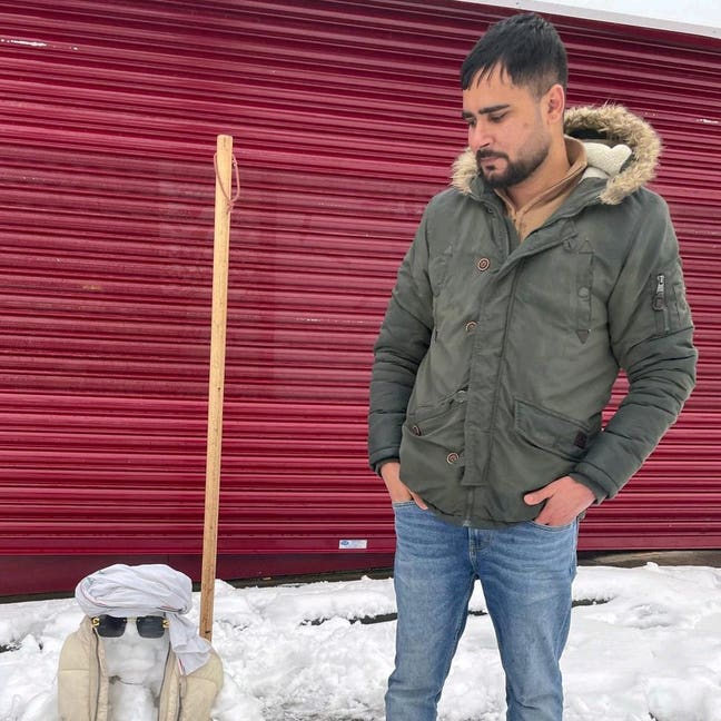 Professional Male seeks a single or double room Main Photo