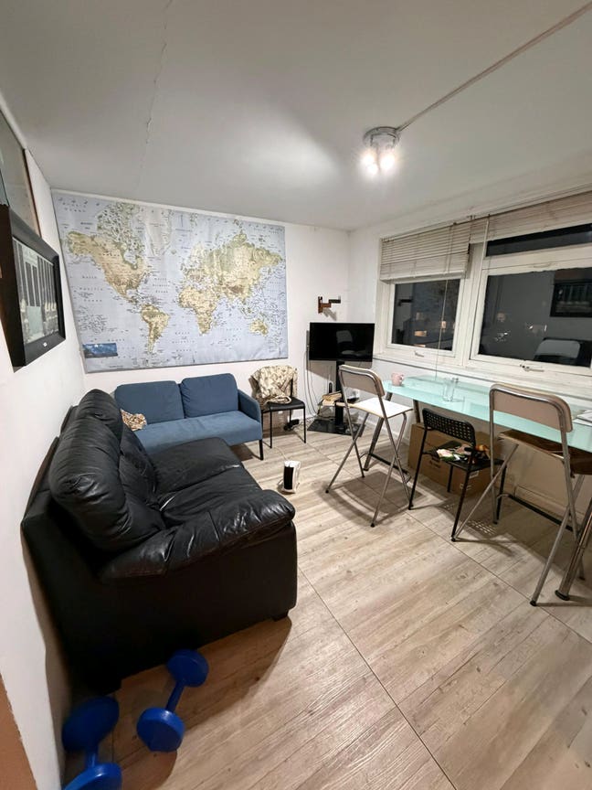 Single room to let Main Photo