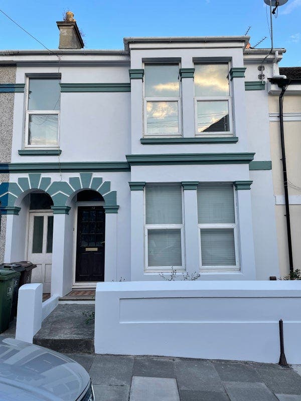 Furnished Double Room in Quiet Plymouth Home Main Photo