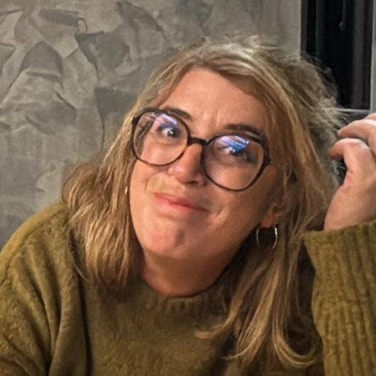 Future french woman in Kent seeks a double room Main Photo