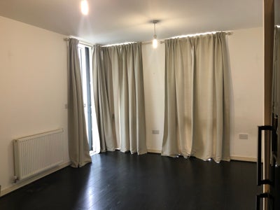 New build Studio Room! Great transport links! Main Photo