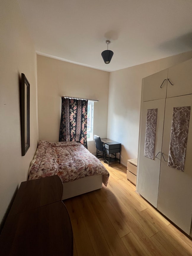 Double Room Maida Hill Main Photo