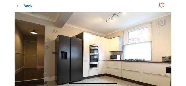 En-suite double room all bills included  Main Photo