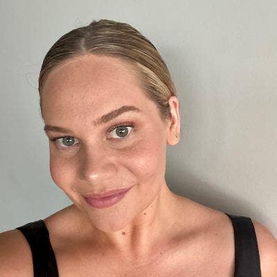 Social professional looking for fun, friendly home Main Photo