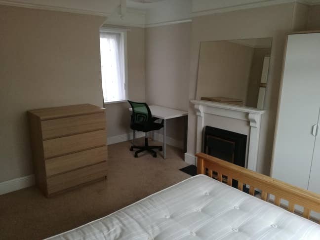 Double Room Available November  Main Photo