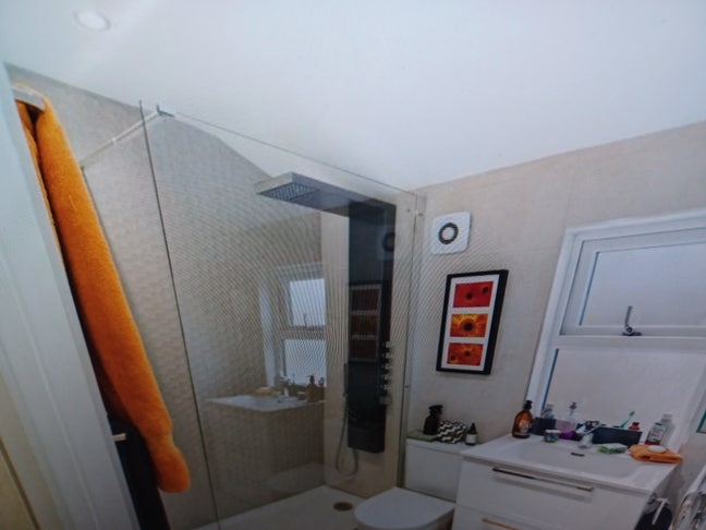 Large Double room with ensuite Main Photo