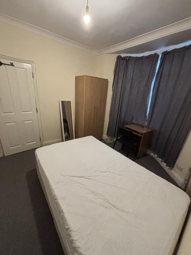 Urgent room replacement! – Elm Grove Main Photo