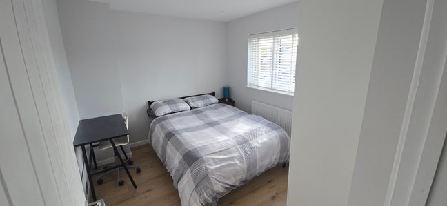 Large refurbished house in South Godstone Main Photo