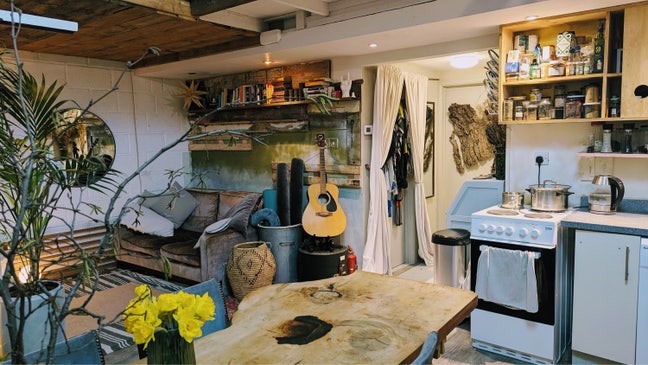 NOW / Cute attic room, warehouse canal  Main Photo