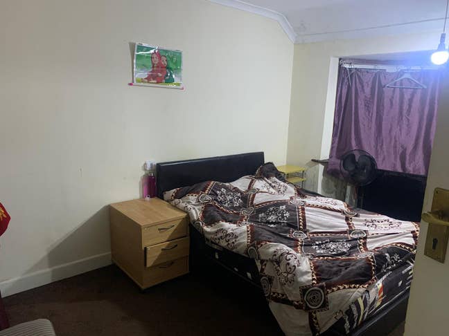 Spacious Double Room with Parking & Garden Main Photo