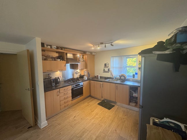 Single room avaliable in M228NE Main Photo
