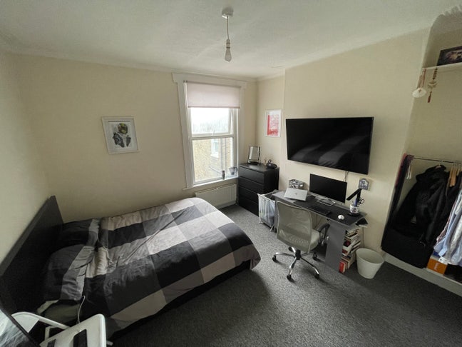 Double room in 3 bedroom flat - Kensal Green Main Photo
