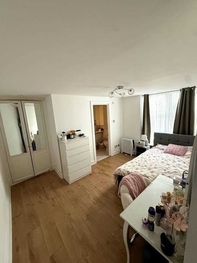 Ensuite double room Main Photo