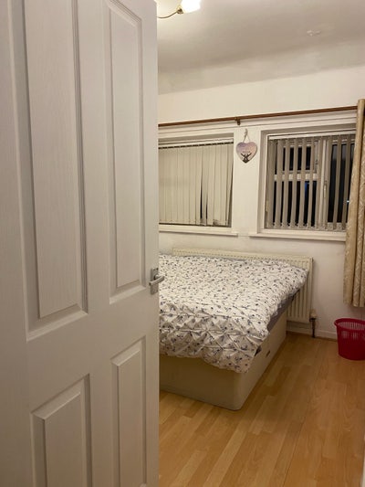 Double Bed room, fully furnished.  Main Photo