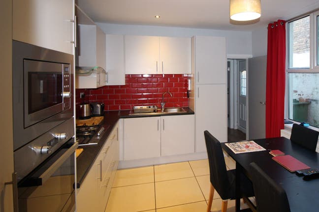 Modern 5 Bedroom Shared House In Cleethorpes Main Photo