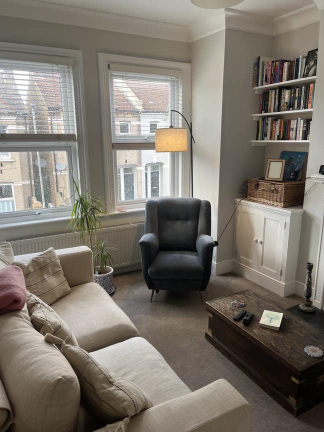 Double room in friendly Furzedown flat with garden Main Photo