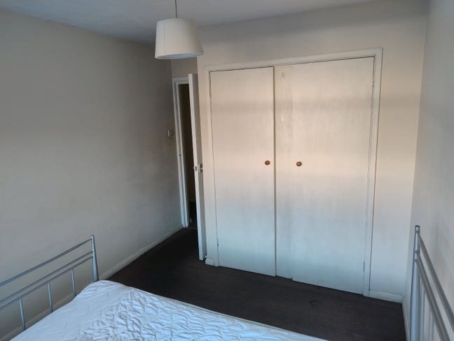 Double Room/ 2 bed Apartment with garden access Main Photo