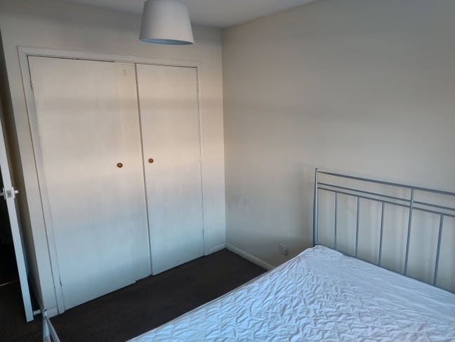 Lovely 2 bed flat in Leafy Olde Hanwell Main Photo