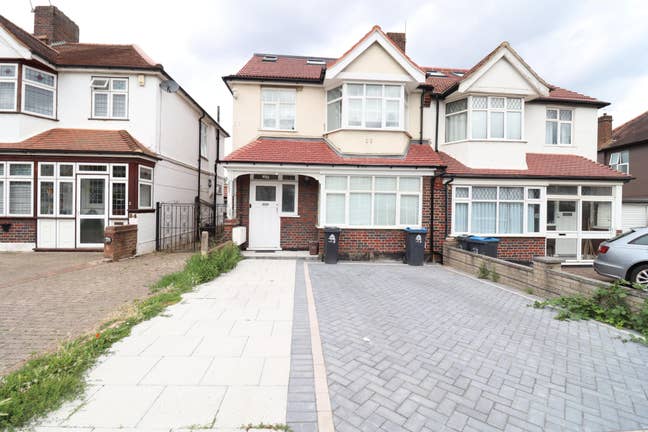 Incredible House! + Garden! Main Photo