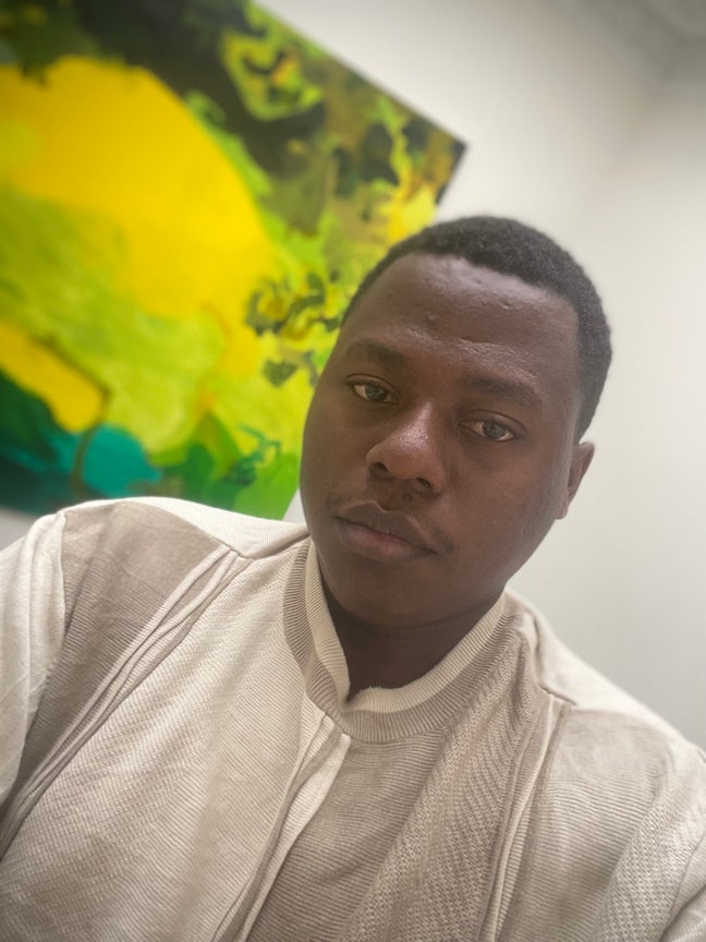 Looking for shared Flat Main Photo