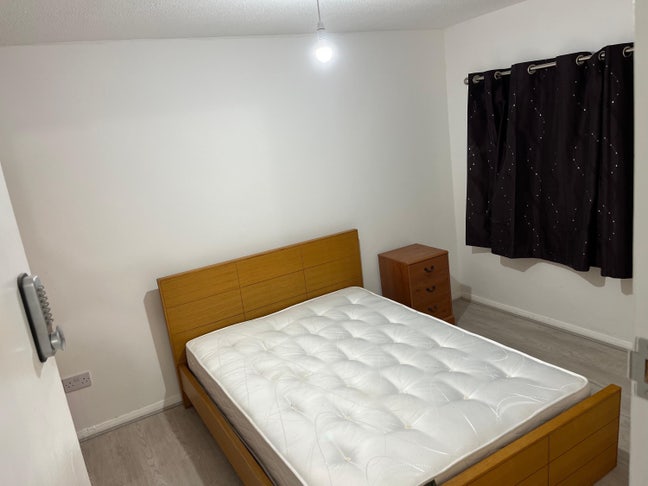 Double En-Suite Rooms to Let Main Photo