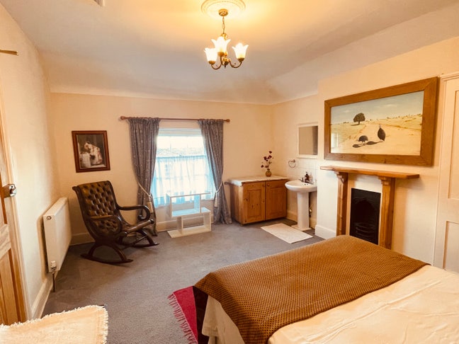 Zero Deposit - Sea View - Ryde Centre  Main Photo