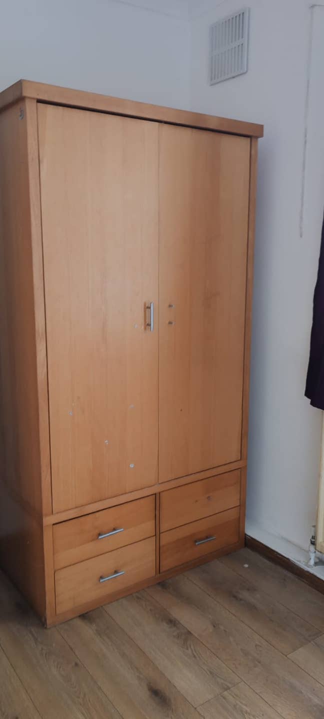 Single room in family flat Main Photo